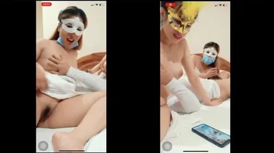 Hai em livestream địt tập thể